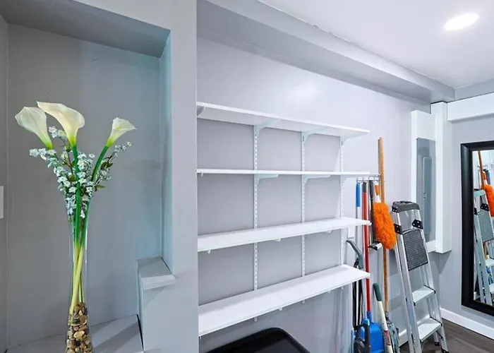 Lux Apt
